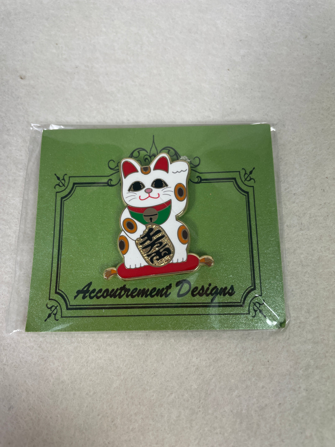 Accoutrement Designs- Lucky Cat Needleminder