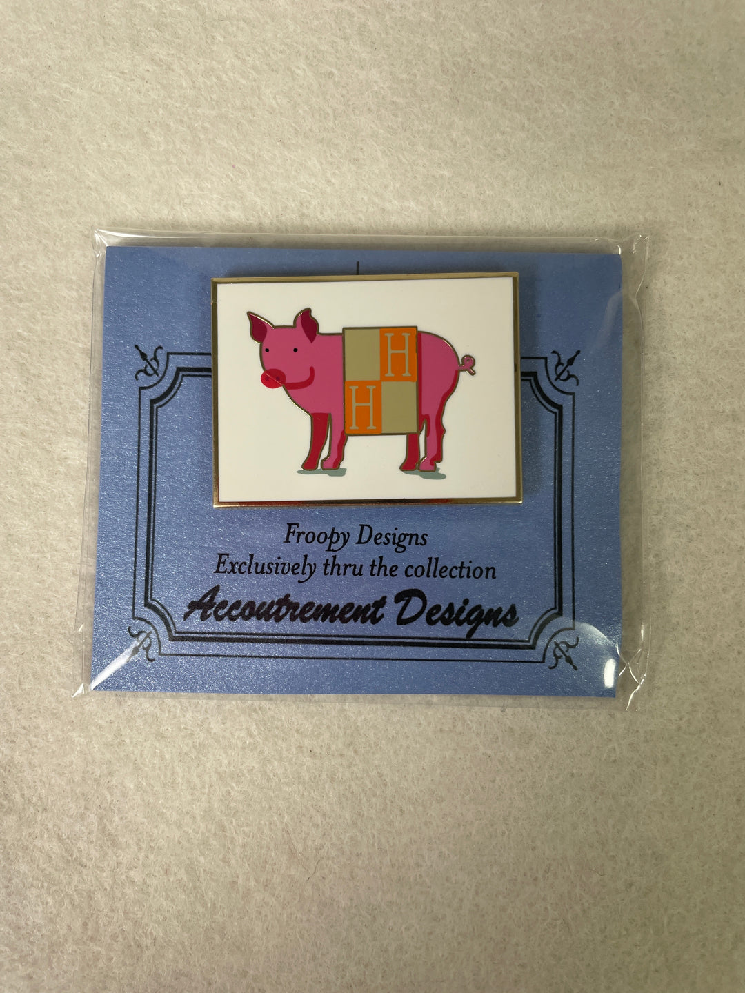 * The Collection Designs / Froopy Designs Hermes Pig Needleminder