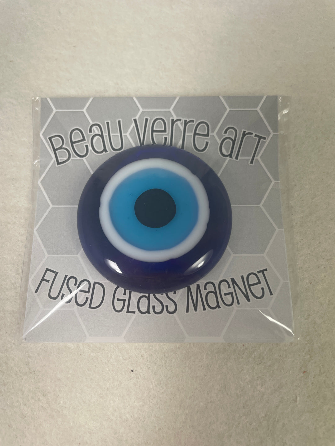 Beau Verre Art Super Hero Needle Minder