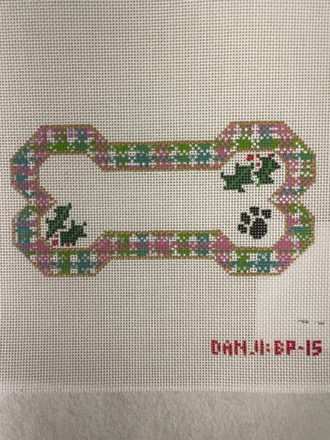 * Danji BP15 Preppy Plaid Dog Bone