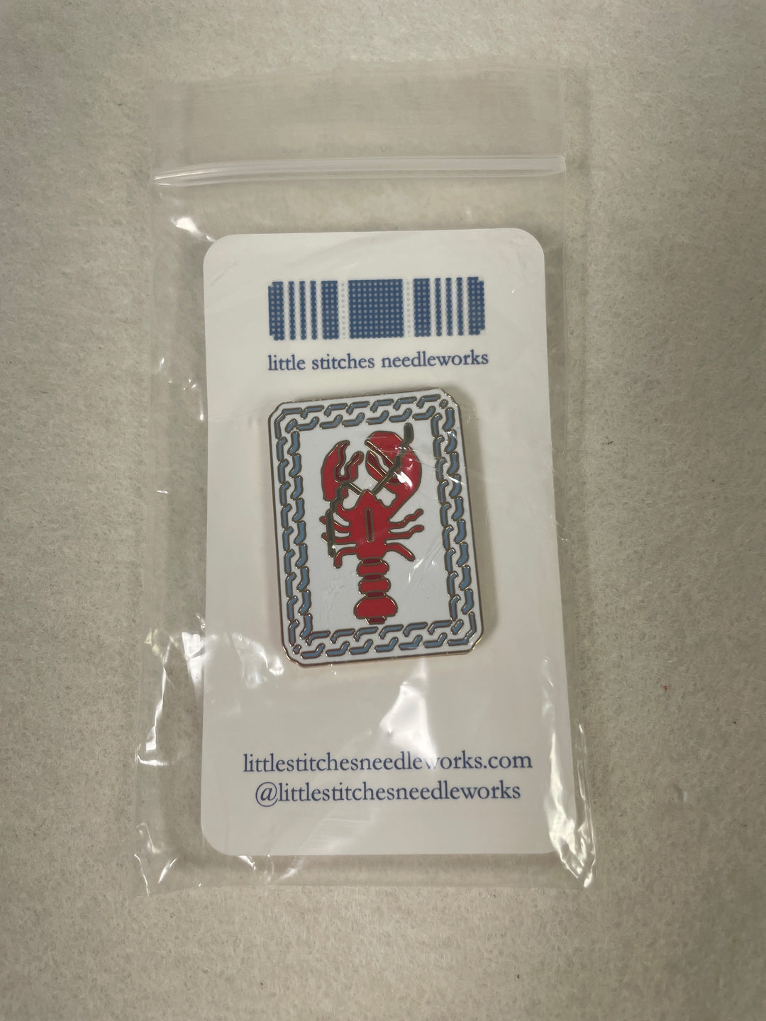 little stitches needleworks- Lobster Needle Minder- Red