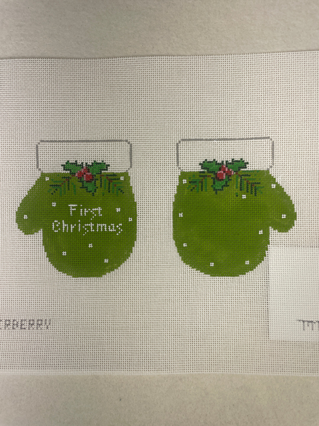 * Pepperberry Designs MT11 First Christmas Mittens, Green