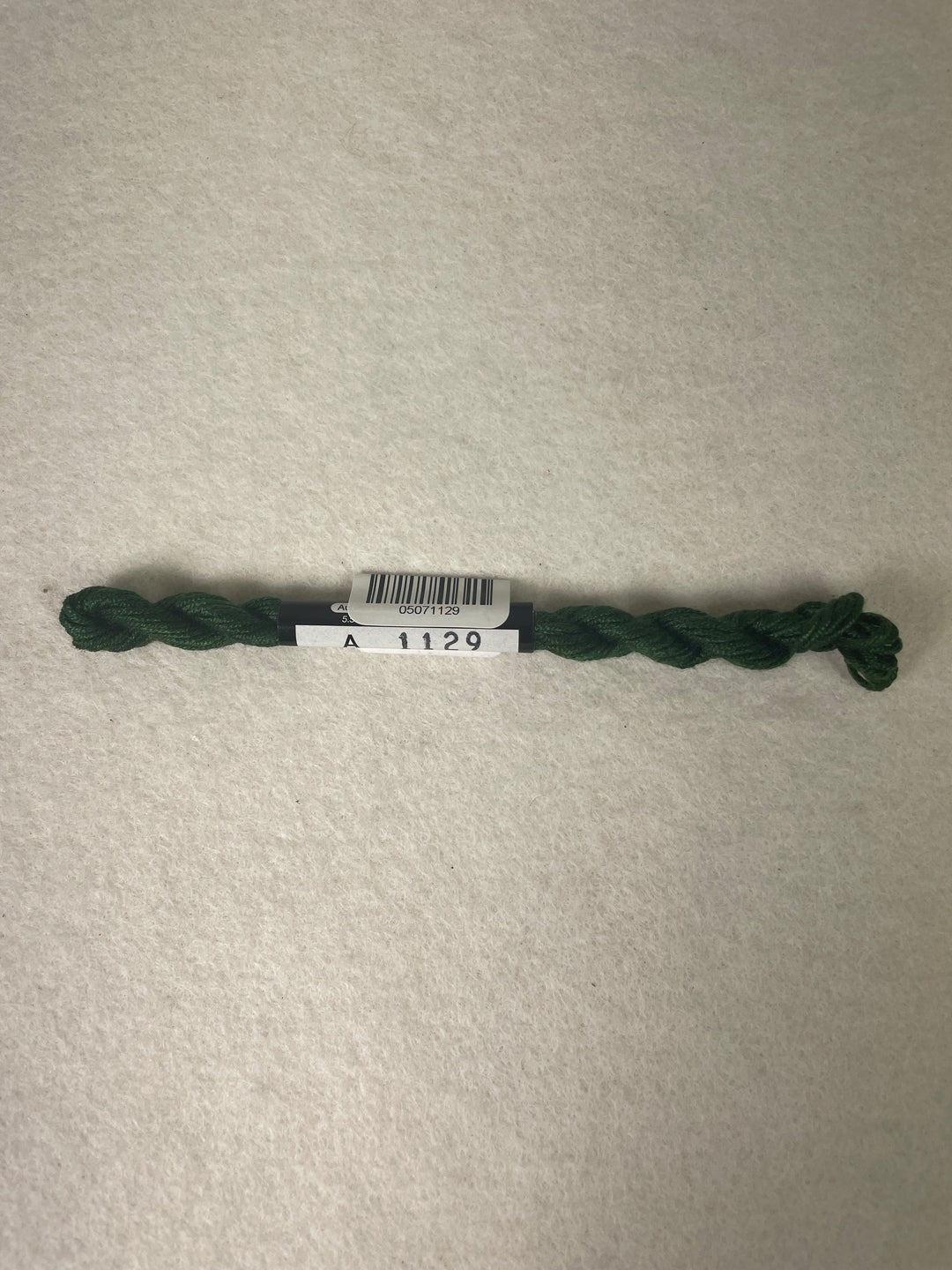 ThreadworX Au Ver A Soie O/D Silk-  A1129 Evergreen
