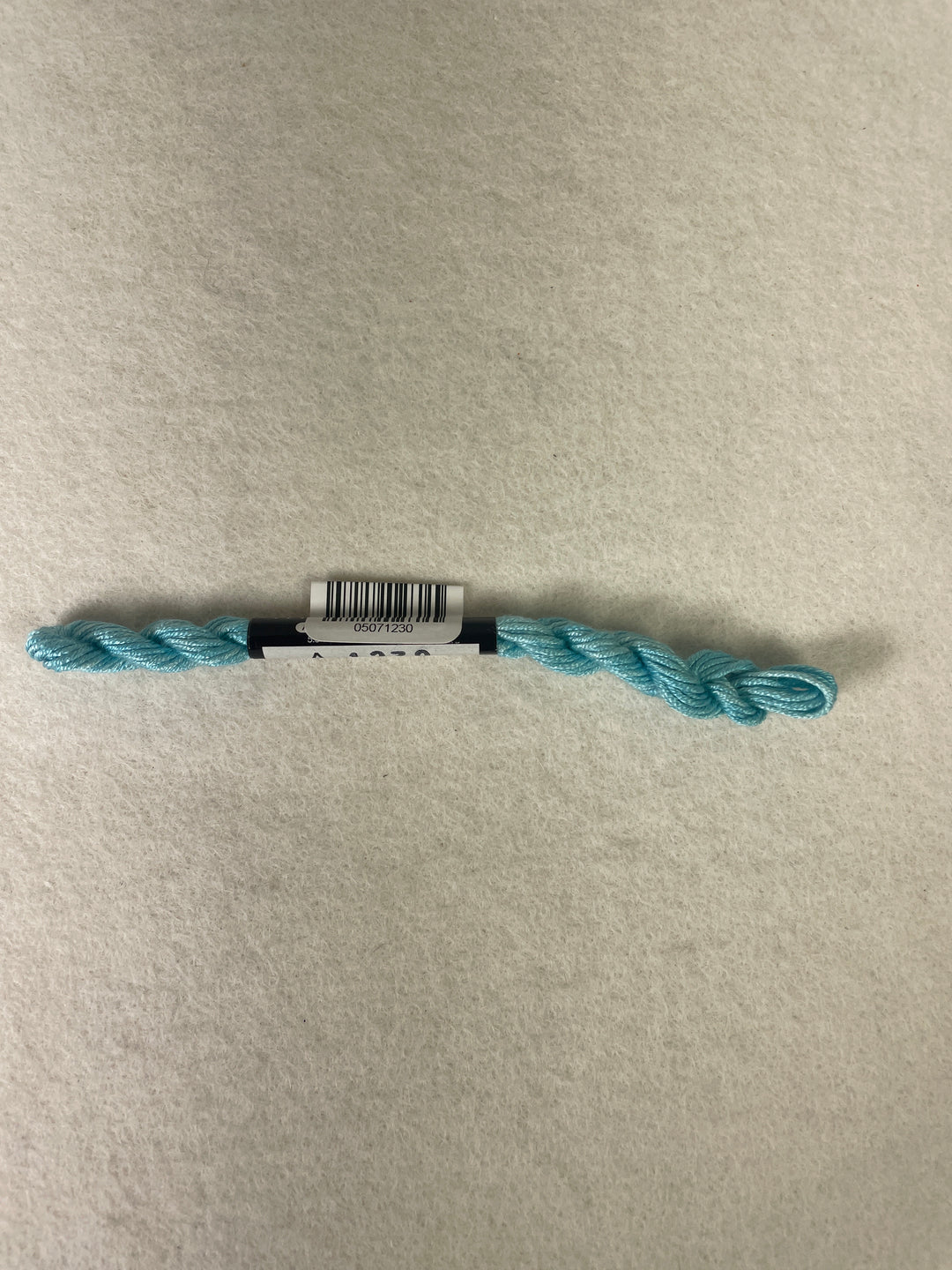 ThreadworX Au Ver A Soie O/D Silk-  A1230 Aquamarine