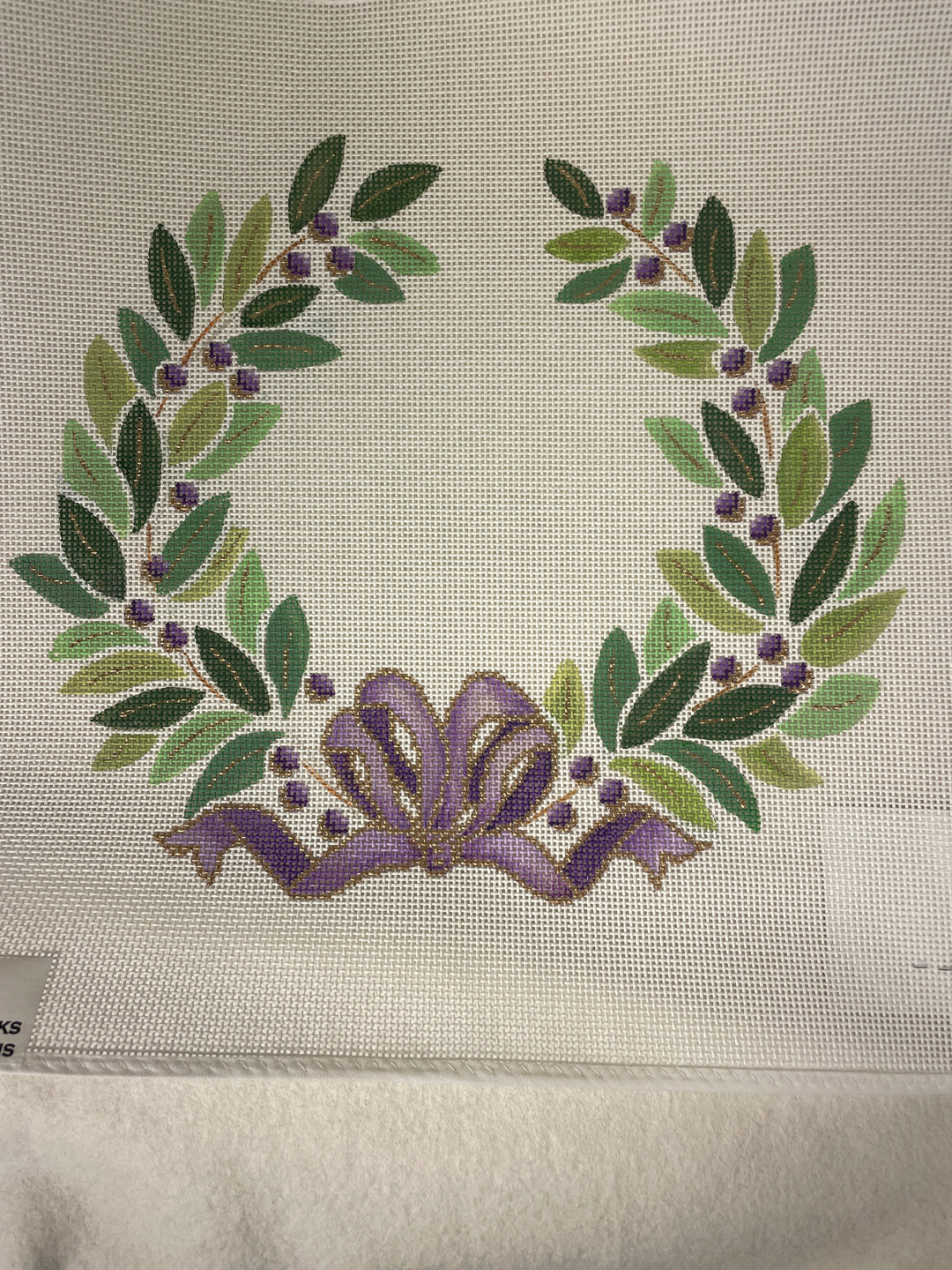 * CanvasWorks Traditions W5B Olive Wreath with Lavender
