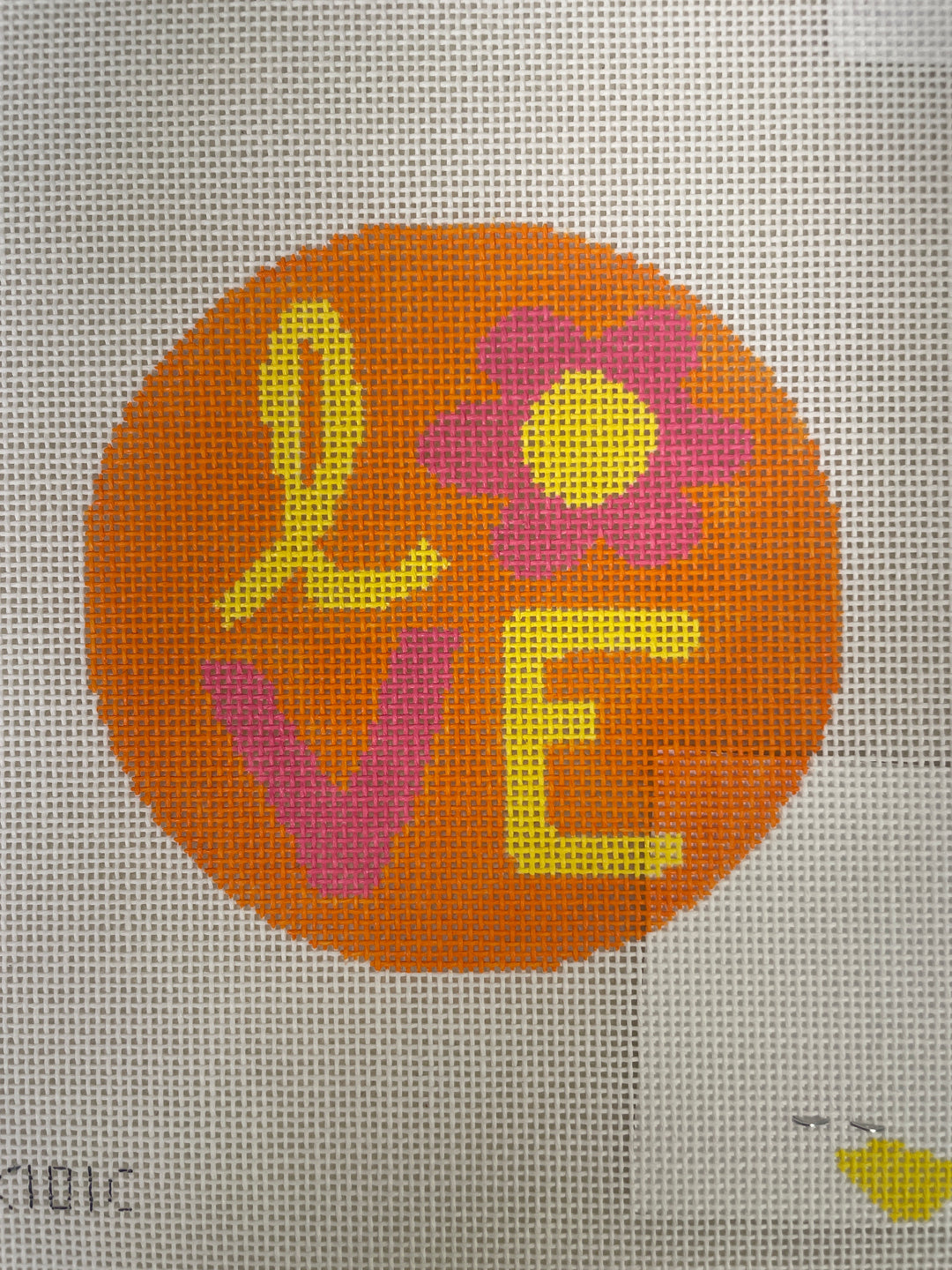 * Audra 101C Love Round