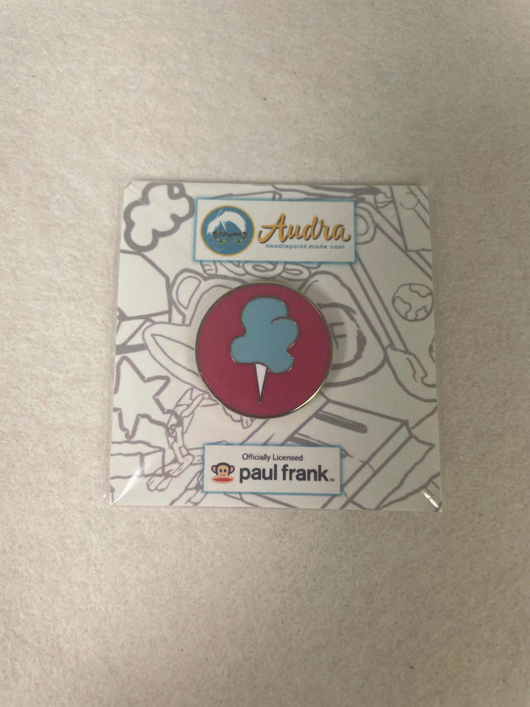* Audra 601 Cotton Candy Needle Minder