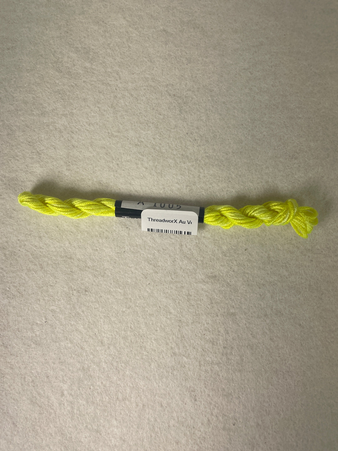 ThreadworX Au Ver A Soie O/D Silk-  A1005 Highlighter