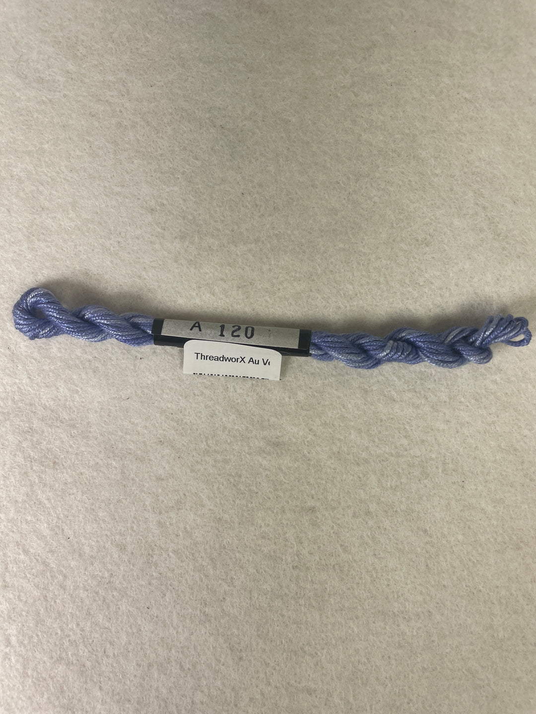 ThreadworX Au Ver A Soie O/D Silk-  A120 Blue Skies