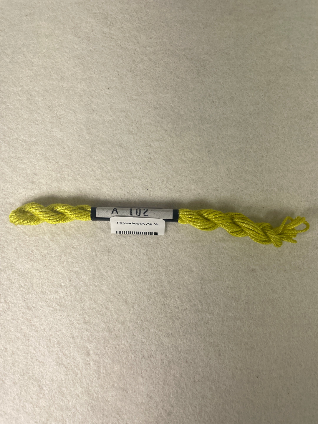 ThreadworX Au Ver A Soie O/D Silk-  A102 Lemon Icing