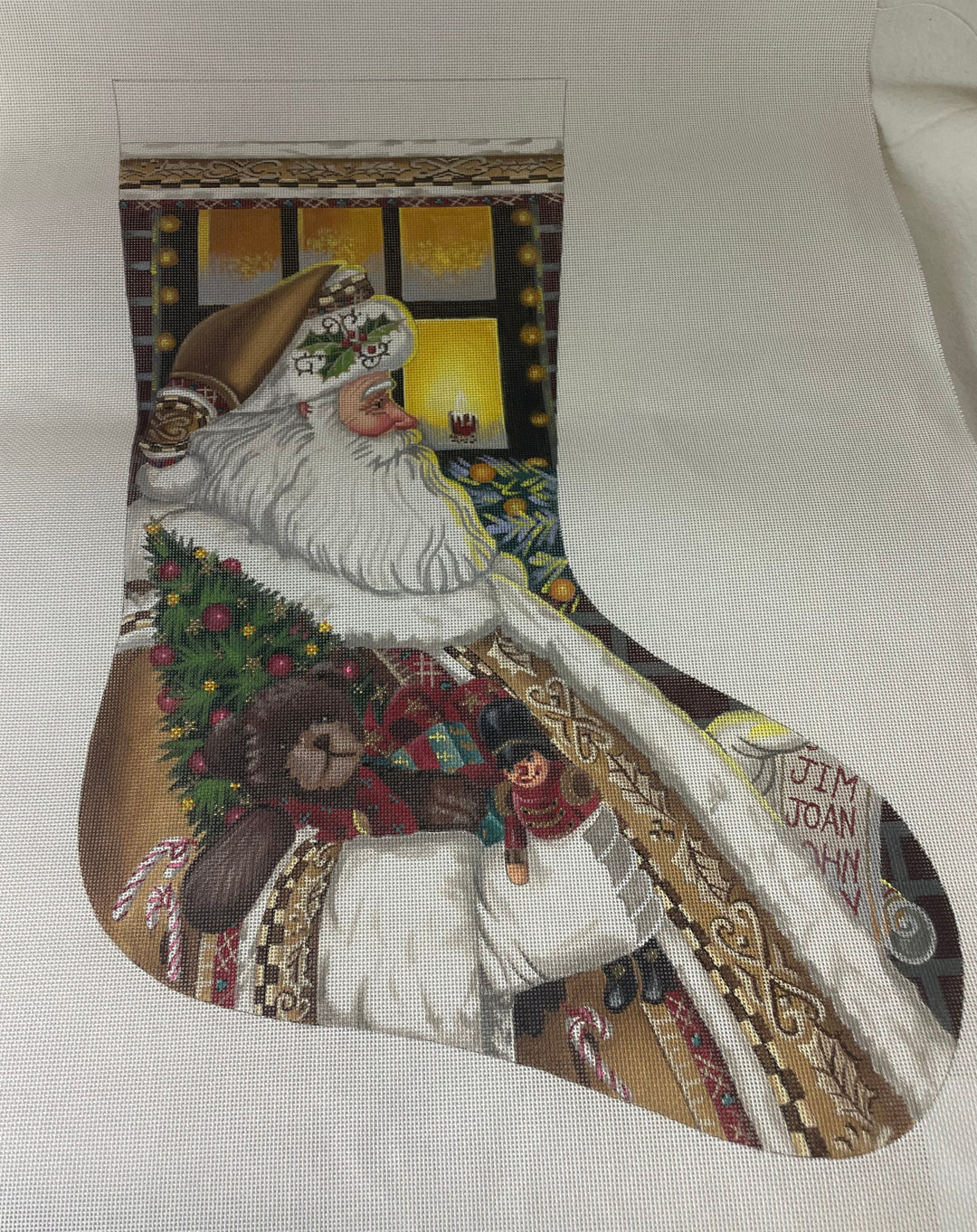 *SALE Susan Roberts Needlepoint TTAXS377- Santa on the Job