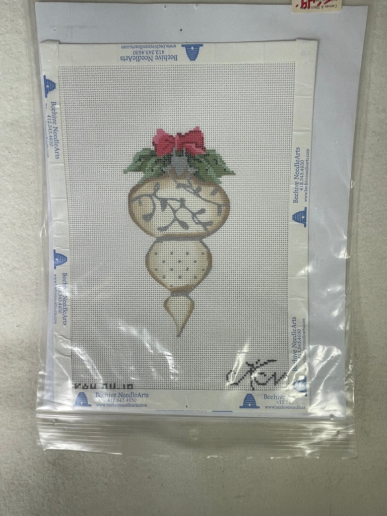 *SALE / Kelly Clark KAH 4-18 April White Diamond Heritage Ornaments Canvas and Stitch Guide