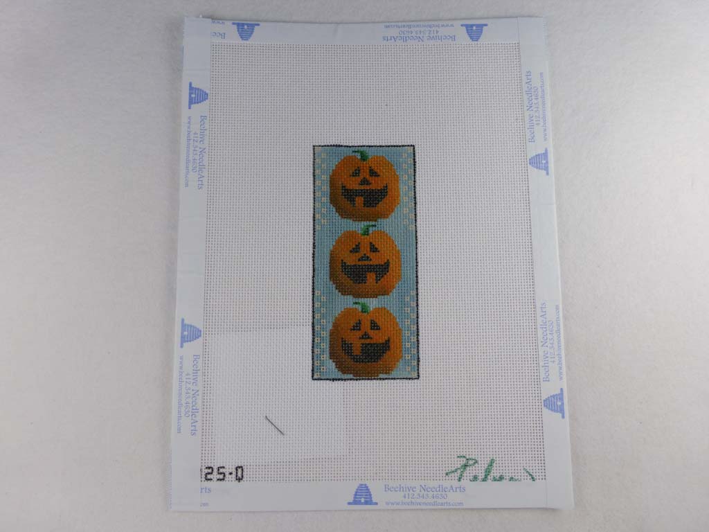* Rebecca Wood Designs 025q Pumpkins