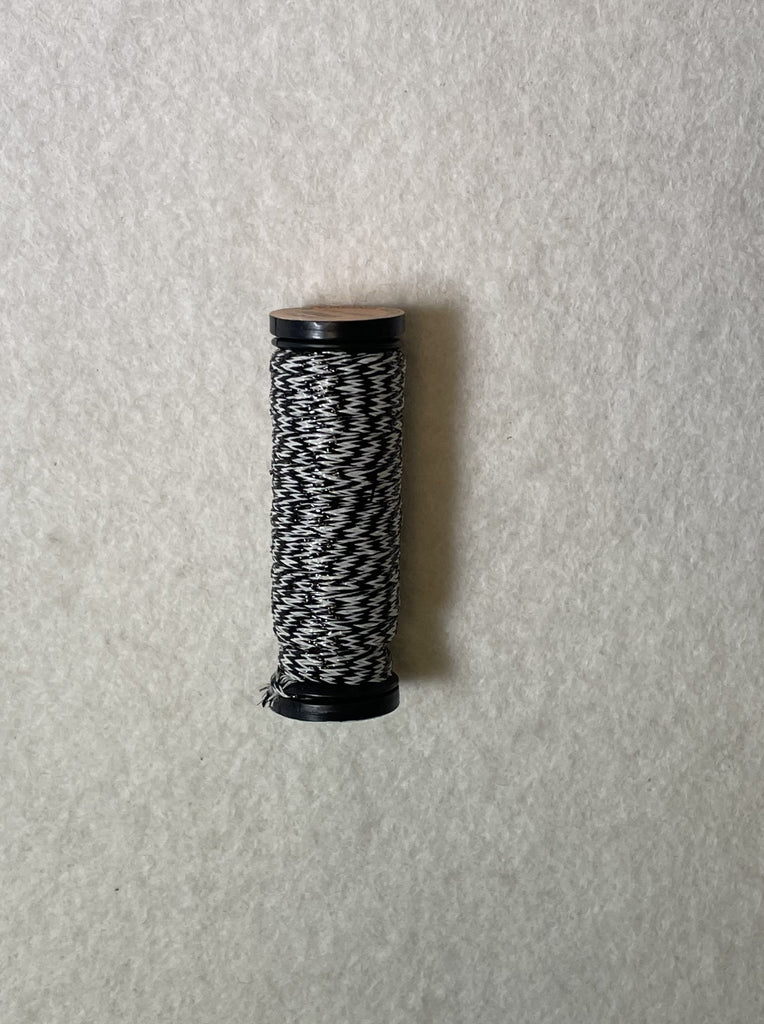 1/16" Ribbon 4505