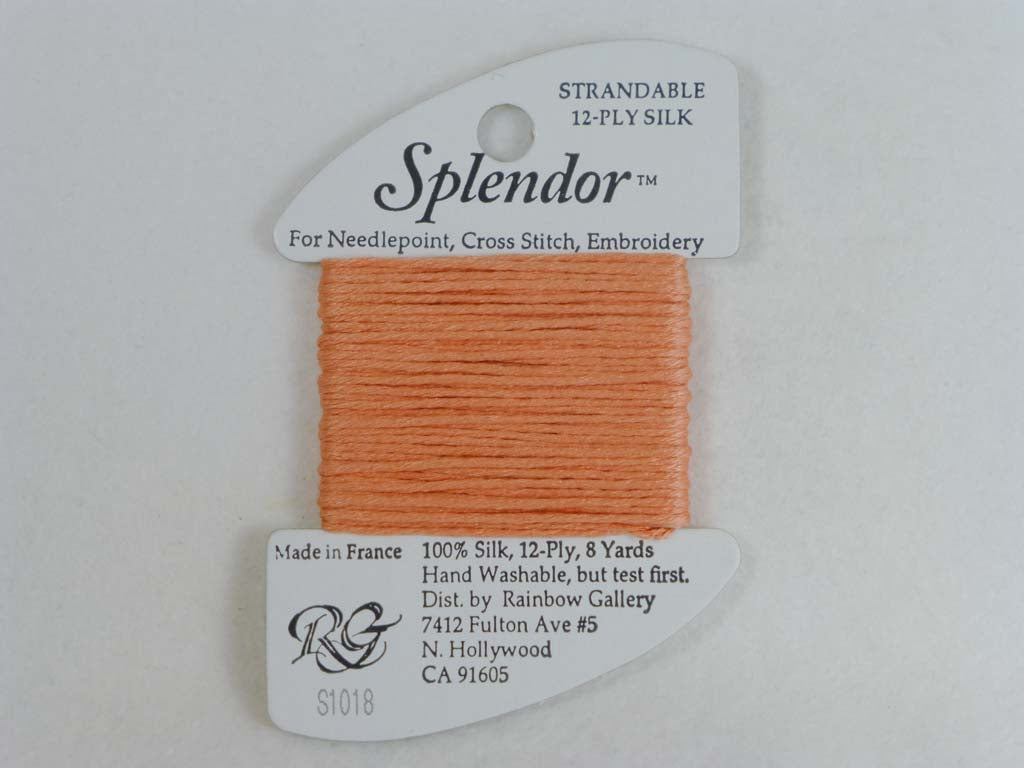 Splendor S1018 Medium Salmon