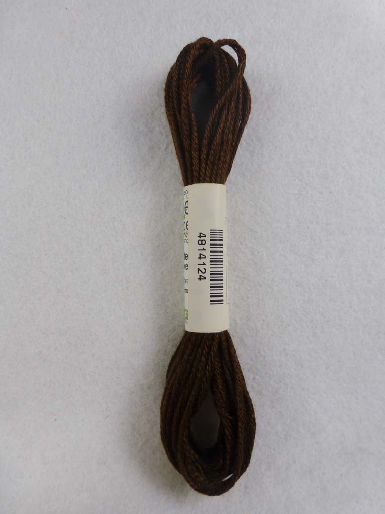 Soie d'Alger 4124  by Au Ver a Soie From Beehive Needle Arts