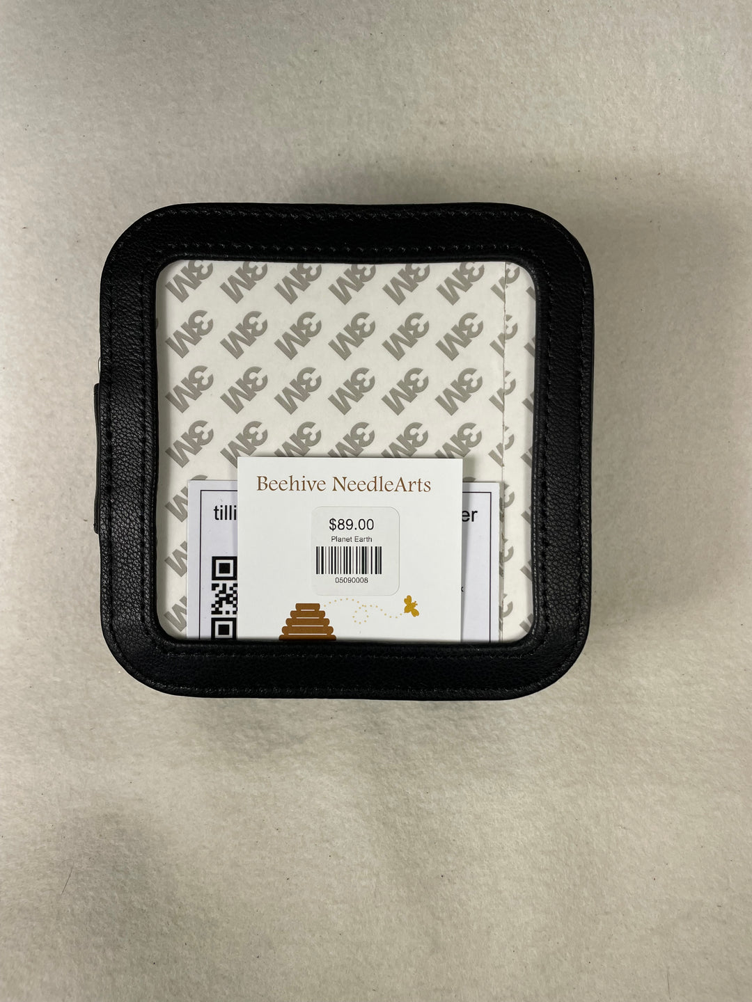 Planet Earth Leather Zip Box- 5.5in/ 4in insert- Black