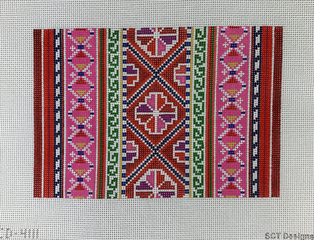 SCT Designs 215 KCD4111 Hmong Clutch
