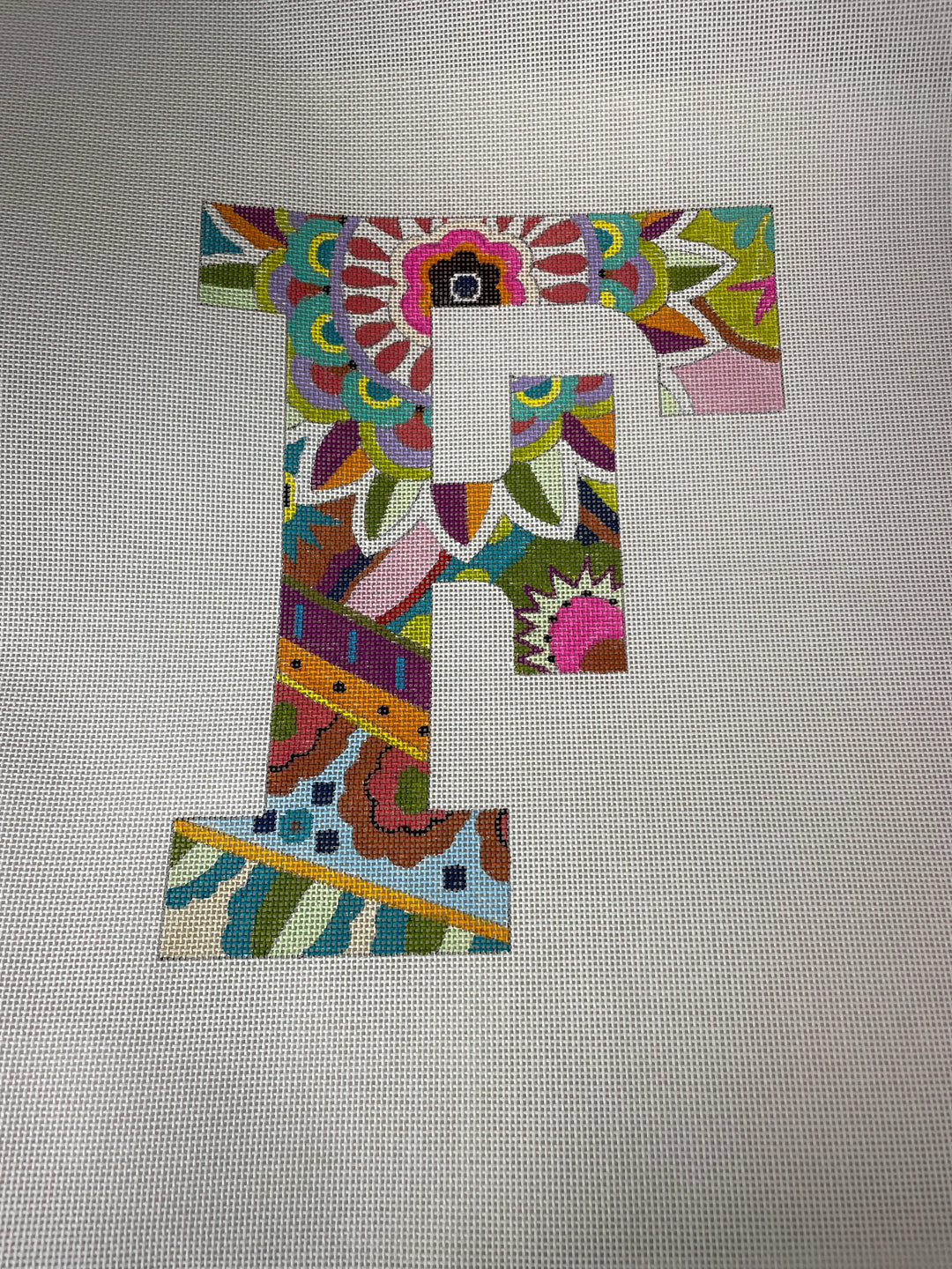 * Colors of Praise LE1500 12in Letter 'F'