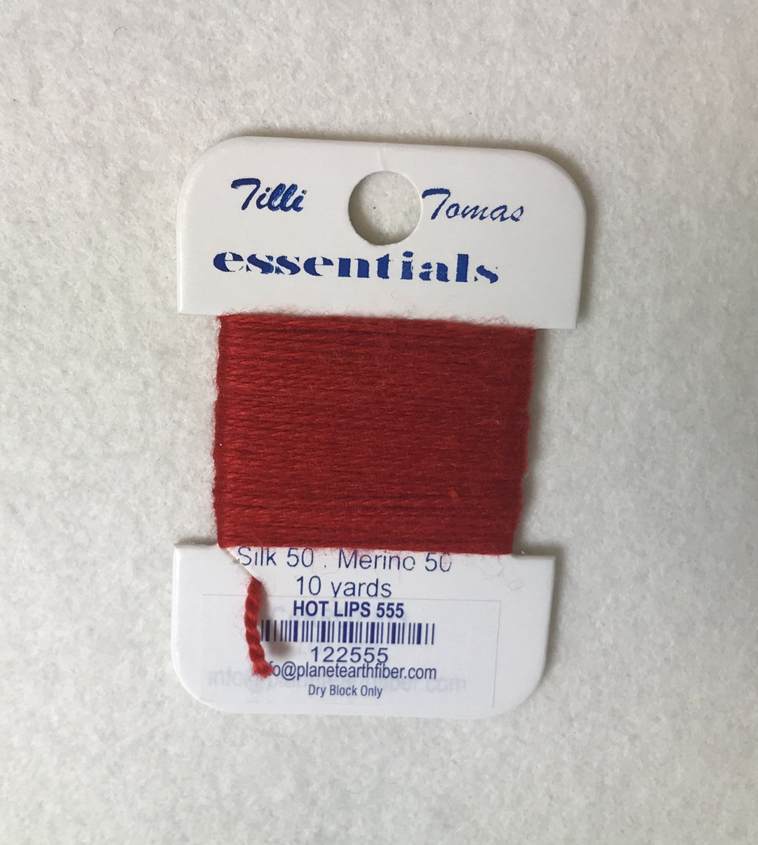 Essentials 555 Hot Lips