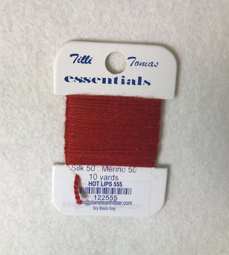 Essentials 555 Hot Lips