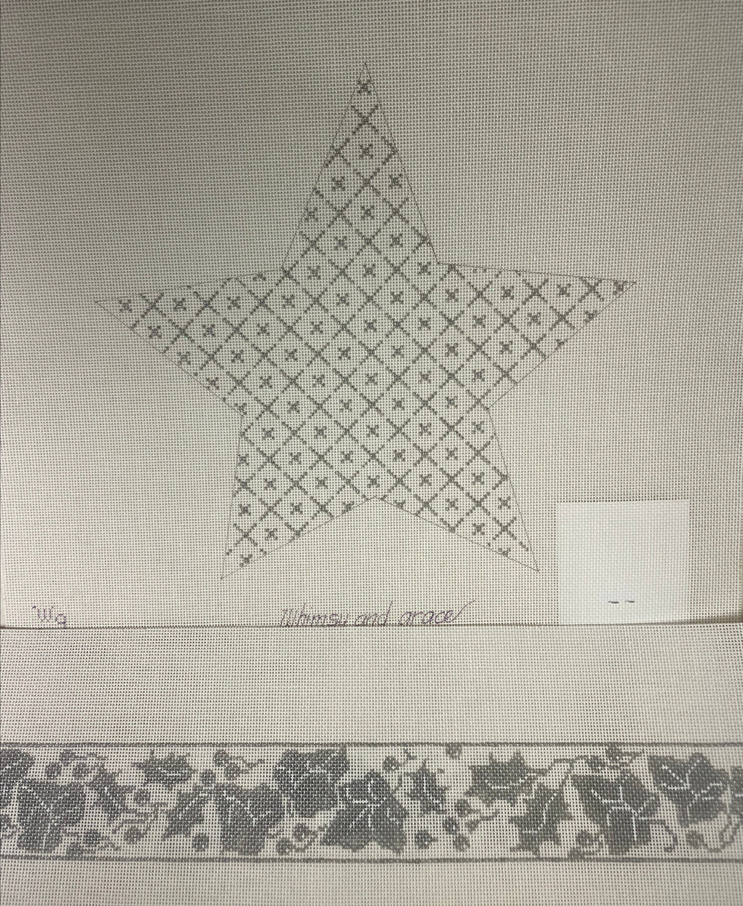 * Whimsy and Grace WG11837 Mara's Tree Topper with Holly and Ivy Gusset